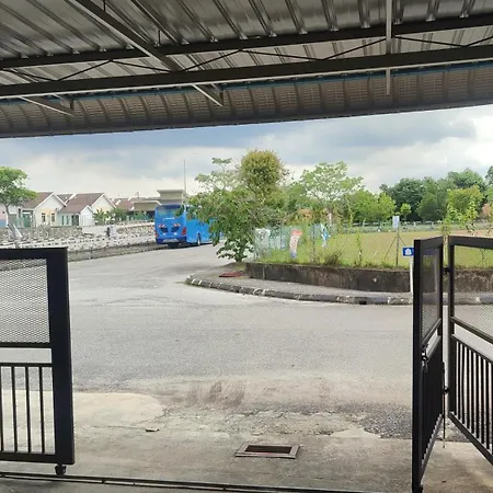 Radzz Homestay Kampung Gurun Exterior photo