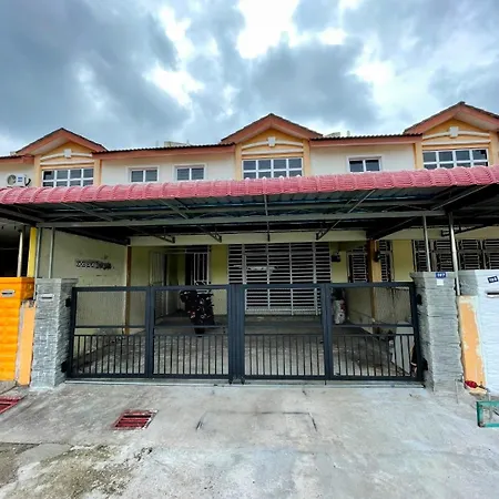 Radzz Homestay Kampung Gurun Exterior photo
