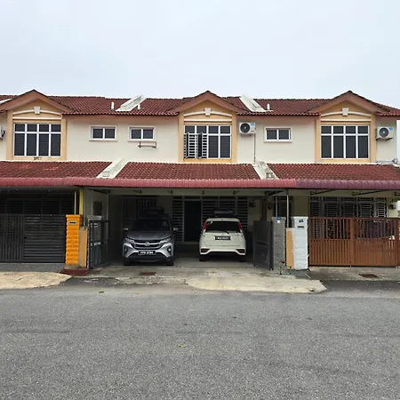 Radzz Homestay Kampung Gurun Exterior photo